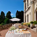 Castello Dal Pozzo Maggiore - Preferred & Otel 5*