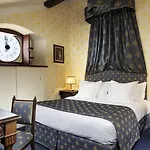 Castello Dal Pozzo Maggiore - Preferred & Otel Oleggio Castello