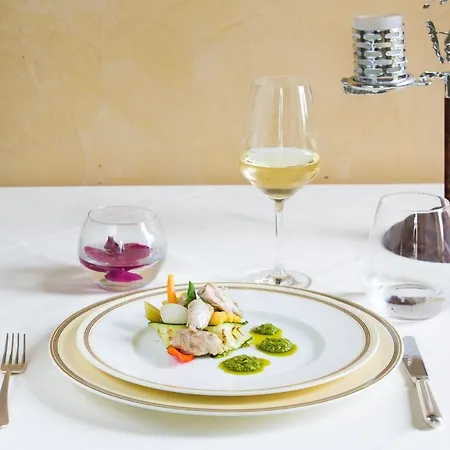 Отель Castello Dal Pozzo Maggiore - Preferred & 5*