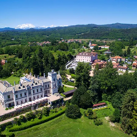 Отель Castello Dal Pozzo Maggiore - Preferred & Оледжо-Кастелло