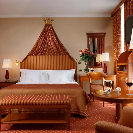 Otel Castello Dal Pozzo Maggiore - Preferred &