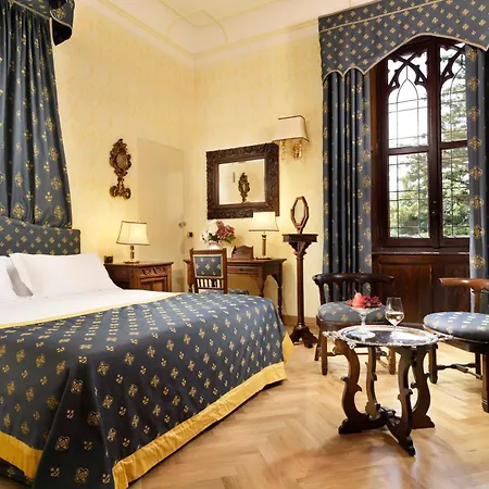 Castello Dal Pozzo Maggiore - Preferred & 5*