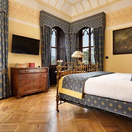Отель Castello Dal Pozzo Maggiore - Preferred &