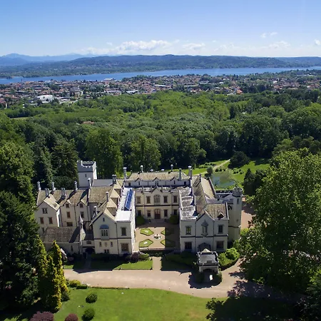 Castello Dal Pozzo Maggiore - Preferred & Otel Oleggio Castello