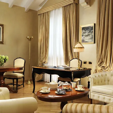 Hotel Castello Dal Pozzo
