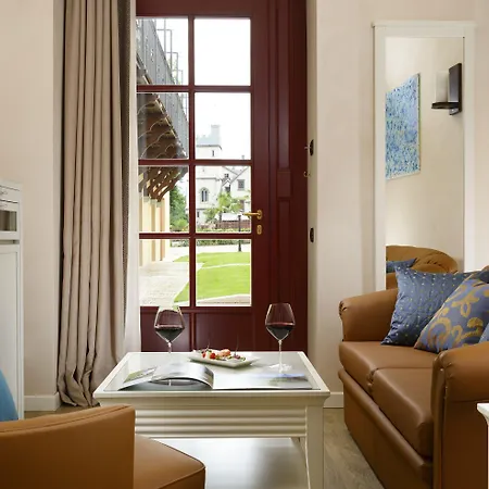 Hotell Castello Dal Pozzo Maggiore - Preferred & 5*
