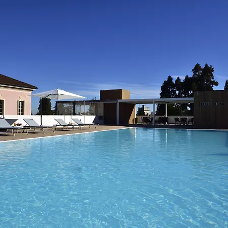 Castello Dal Pozzo Maggiore - Preferred & Hotell 5*