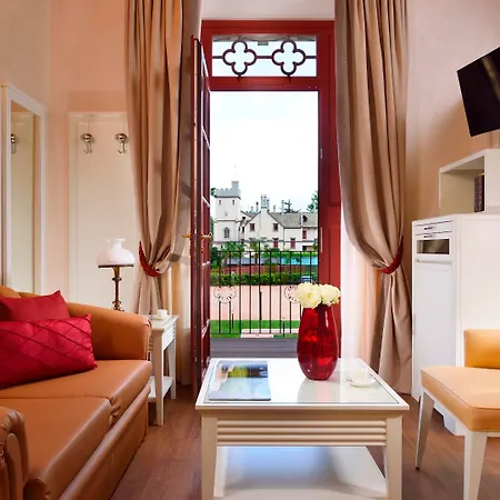 Castello Dal Pozzo Maggiore - Preferred & Otel 5*