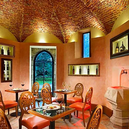 Hotel Castello Dal Pozzo Maggiore - Preferred &