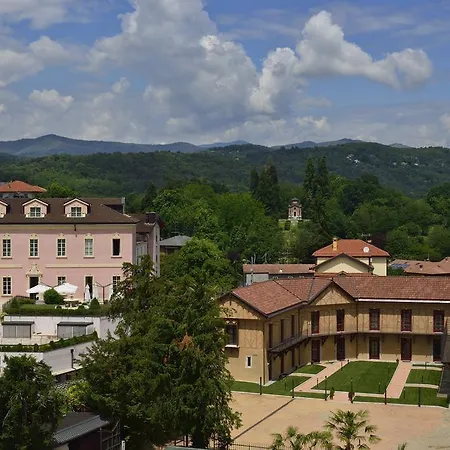 Castello Dal Pozzo Hotel 5*