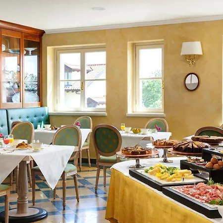 Castello Dal Pozzo Maggiore - Preferred & 5* Оледжо-Кастелло