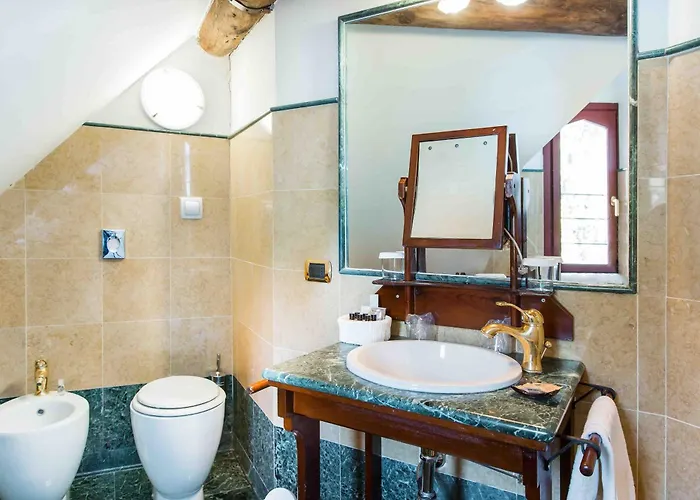 Castello Dal Pozzo Maggiore - Preferred & 5*